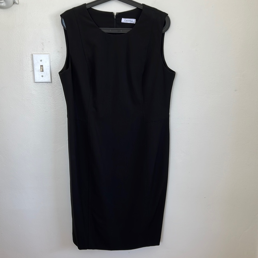 CALVIN KLEIN Sheath Dress LBD Sleeveless Black Pencil Size 12